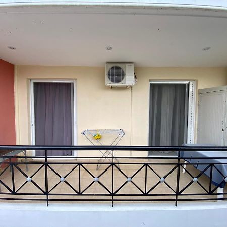 Vivian'S Apartment Chalkida Exterior foto